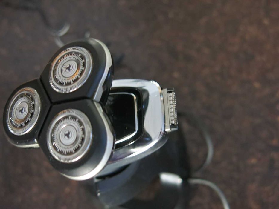 Безжична електрическа самобръсначка Philips Norelco SensoTouch 3D