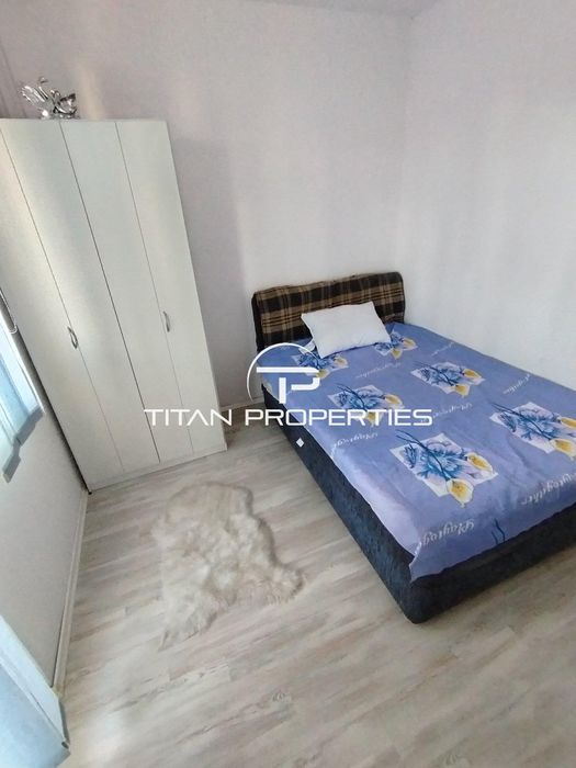 Тристаен апартамент в ж.к Възраждане