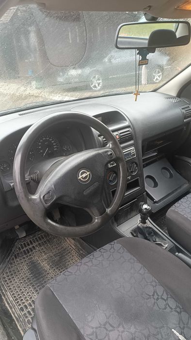 Asina Opel Astra