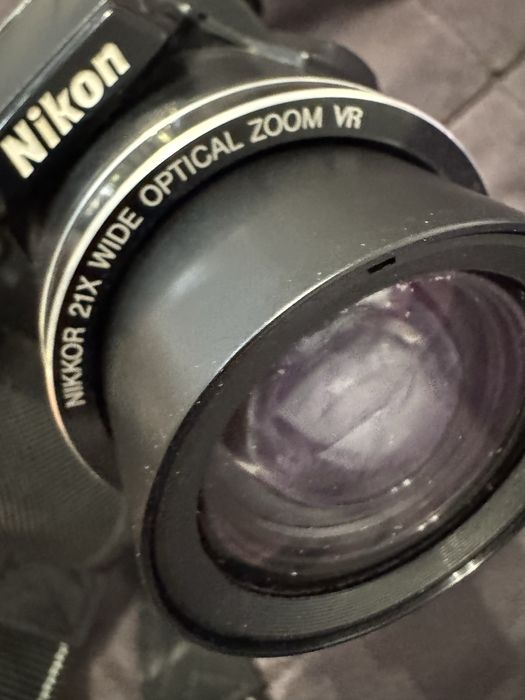 Nikon coolpix L120 21X