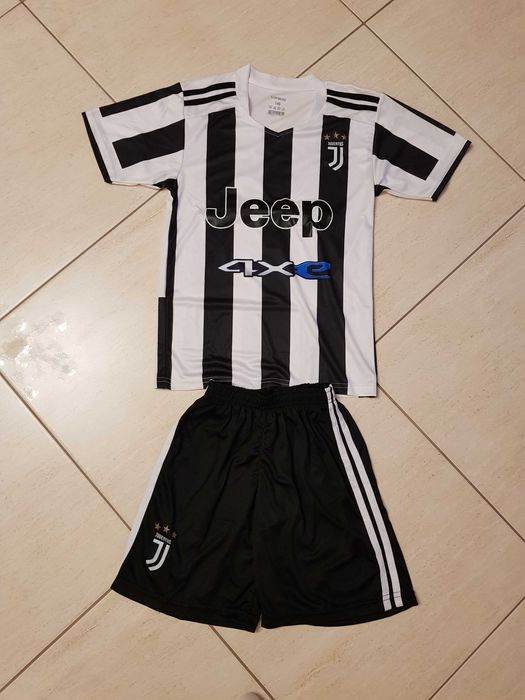 САЛАХ  2022г Екип + Подарък Ливърпул Топка Комплект Детско 4 до 15г