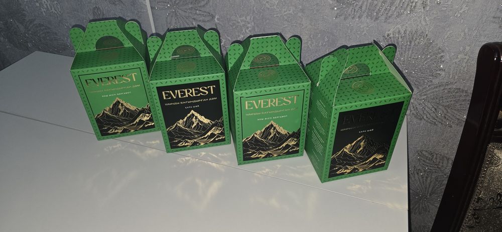 Продаются Чай "EVEREST"  подарочный черный