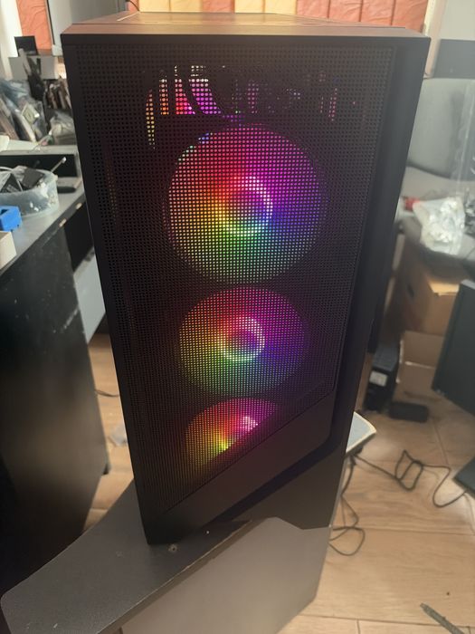 Sistem Desktop Gaming Ryzen 5 5600x 32g 512g nvme RX5600xt 6g