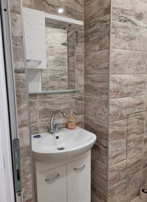 Дава се под наем Четиристаен апартамент в Пловдив, Тракия - 70 кв.м за 425 € - Снимка #7