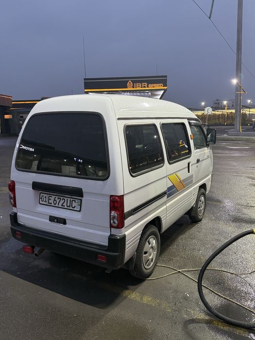 Damas 2 oq rangli 2024