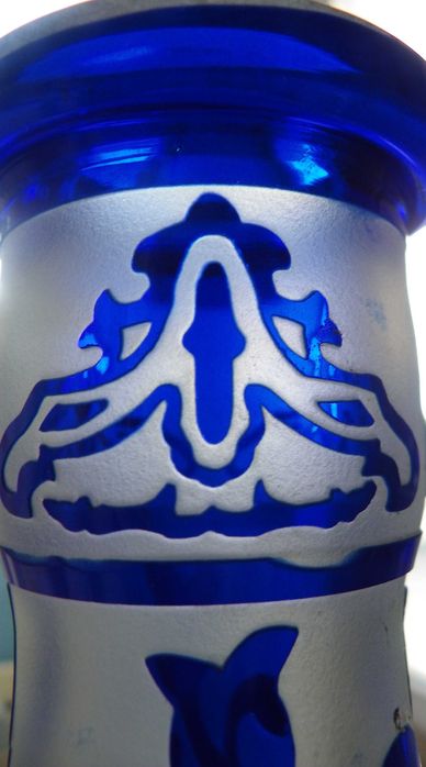 Съд -двуслойно камео стъкло, стил "Galle"