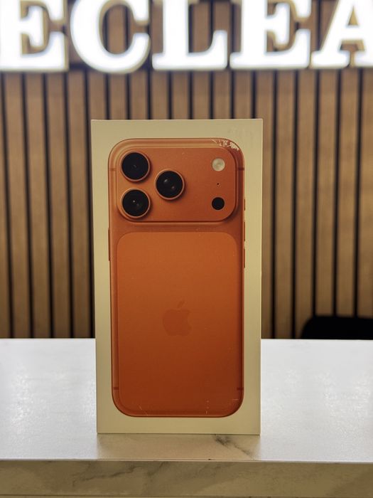 iPhone 17 Pro / 256GB / Cosmic Orange / Sigilat