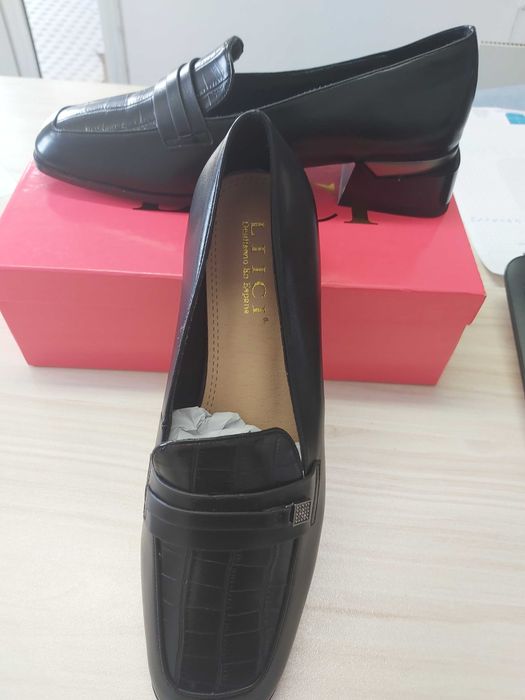 Нови дамски обувки