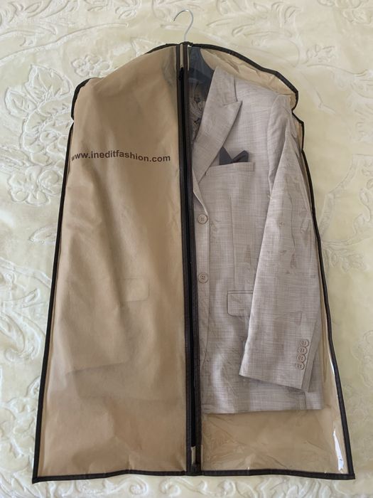 Costum de ocazie, lejer, material racoros, de vara