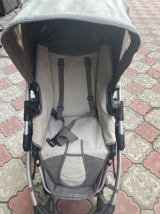 Коляска отличная качественная