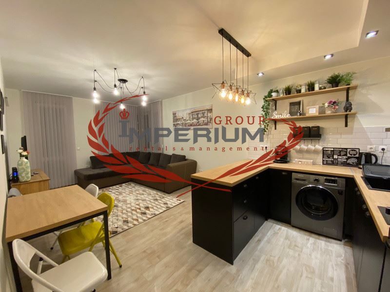 Двустаен апартамент с ПАРКОМЯСТО под наем кв. Бриз, гр. Варна