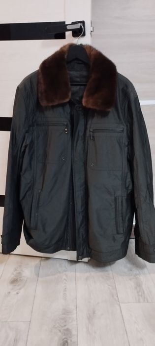 Продам куртку зимнюю