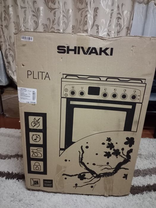 Продам газ плиту новая в упаковке.