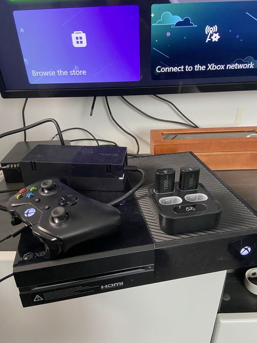 Xbox one plus controller