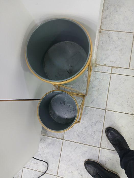 Подцеточник для цветов