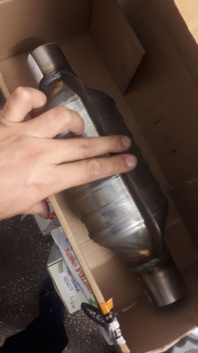 Catalizator nou universal