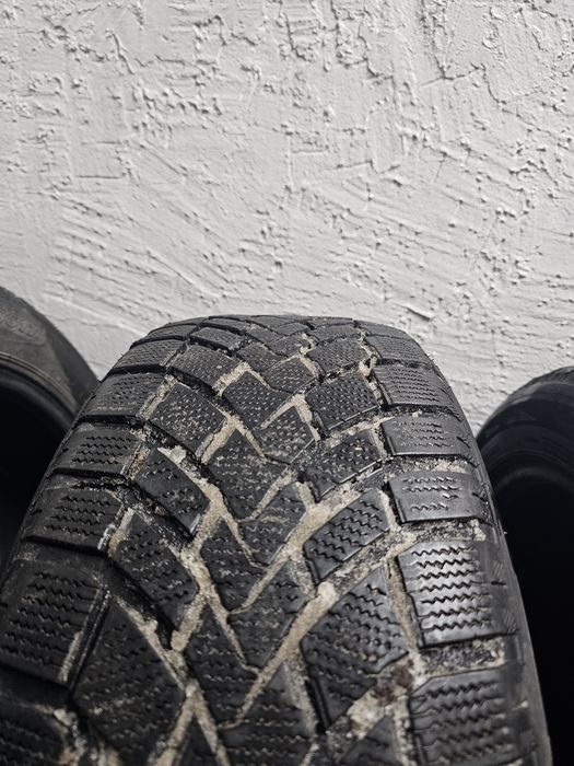 Продам шины 215/55/R17 Haida липучка