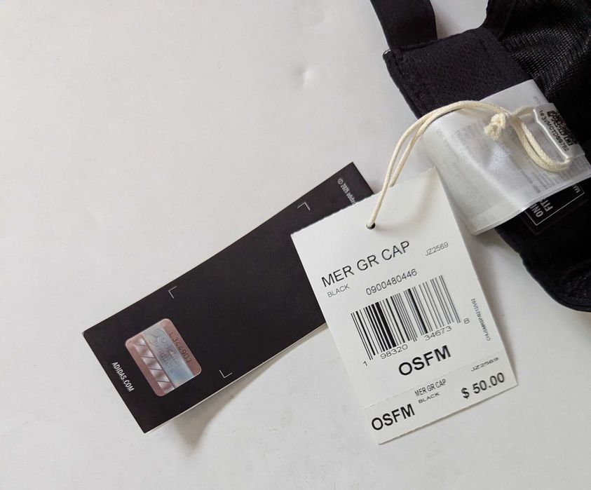 Adidas Mercedes AMG Formula 1 мъжка черна шапка от Сащ