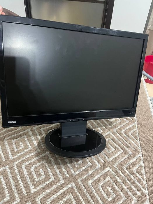 Монитор рабочий старый .