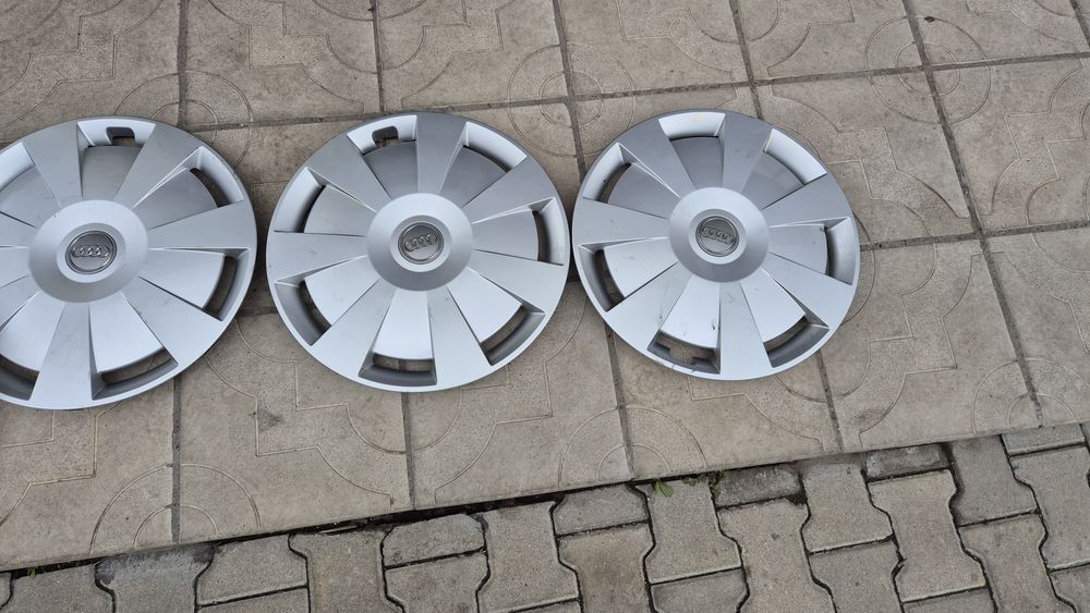 Оригинални  Тасове Ауди-16 цола