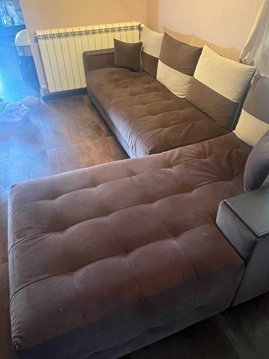 Разтегателен ъглов диван / Канапе – много добро състояние – 200 €