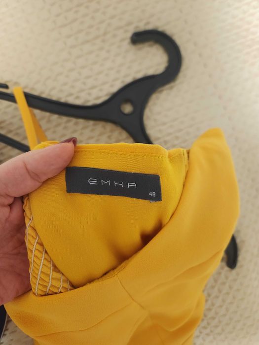 Желтое платье, бренда Emka в размере 48
