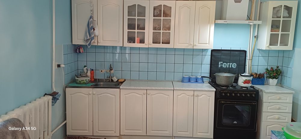 кухинни мебел сотилади