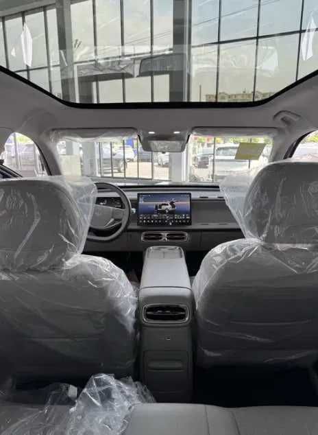 leapmotor b10 boshlangich 6.000$ blan