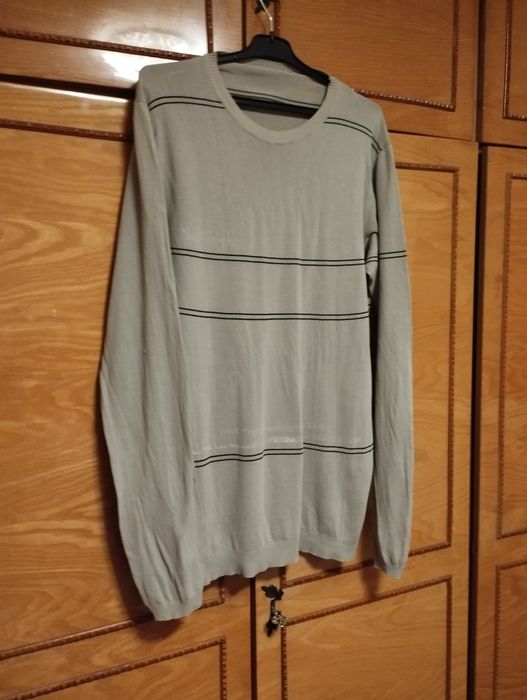 Vând pulovere 3xl