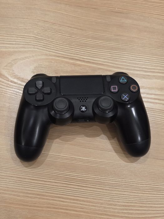 PlayStation 4 Pro 1TB + 7 игри + DualShock 4 + кутия | PS4 Pro