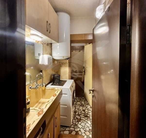 Дава се под наем Четиристаен апартамент в Пловдив, Тракия - 96 кв.м за 550 € - Снимка #1