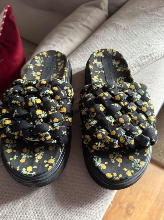 Чехли Kurt Geiger