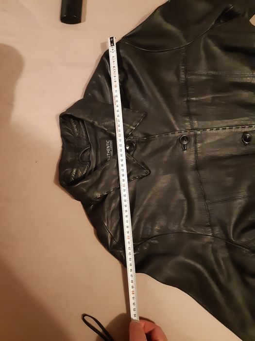 Geaca lunga de piele (tip palton)