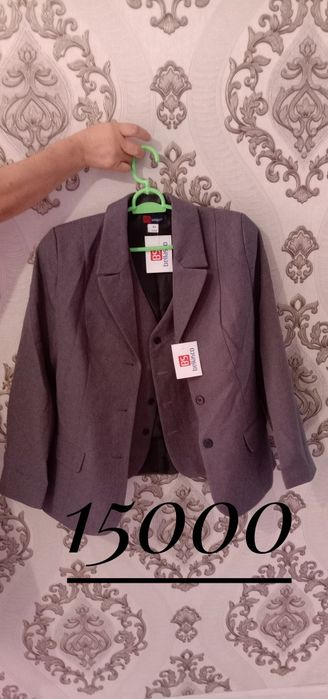 Костюмы новые и б/у