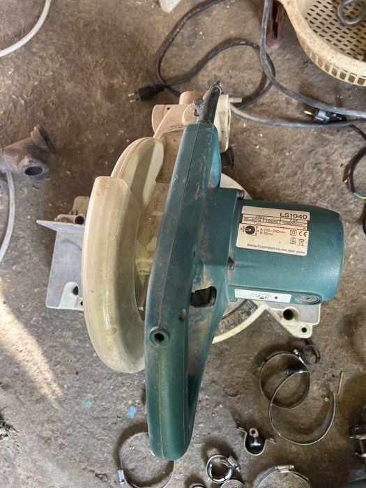 Циркуляр макита