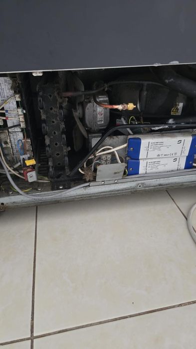 Vând ladă frigorifică