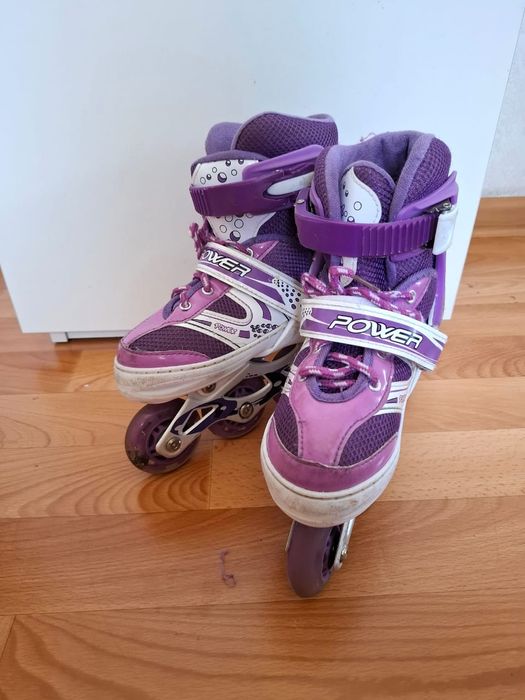 Продам две пары роликовых коньков