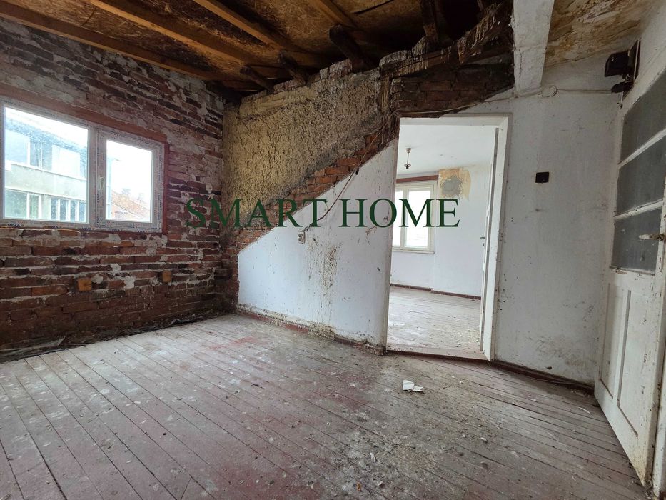 Тристаен апартамент в идеалния център на гр. Велико Търново!