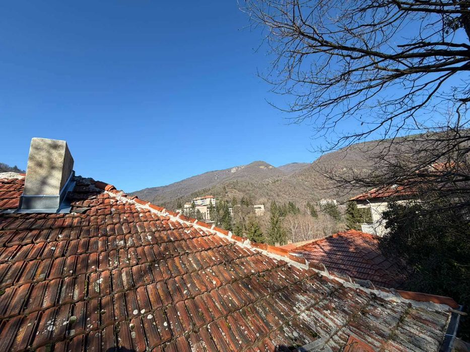 Продава се Къща в с. Нареченски бани, Област Пловдив - 250 кв.м за 135 €/кв.м - Снимка #10