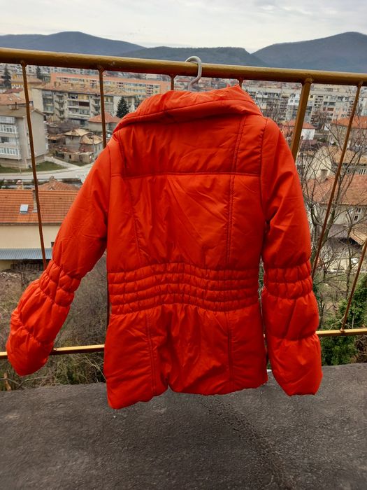 Запазено зимно яке