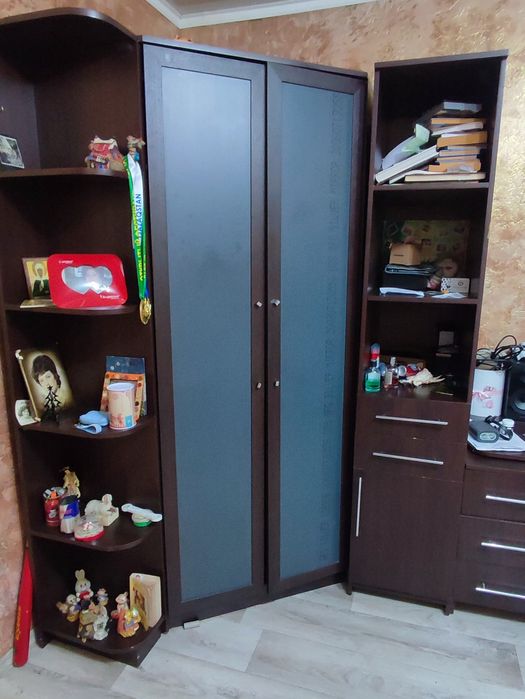 Детский,и взрослый гарнитур