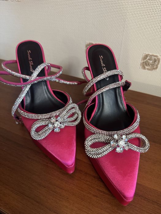 Дамски обувки на ток