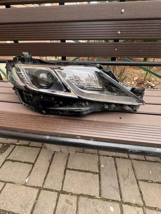 Передний фара Камри 70