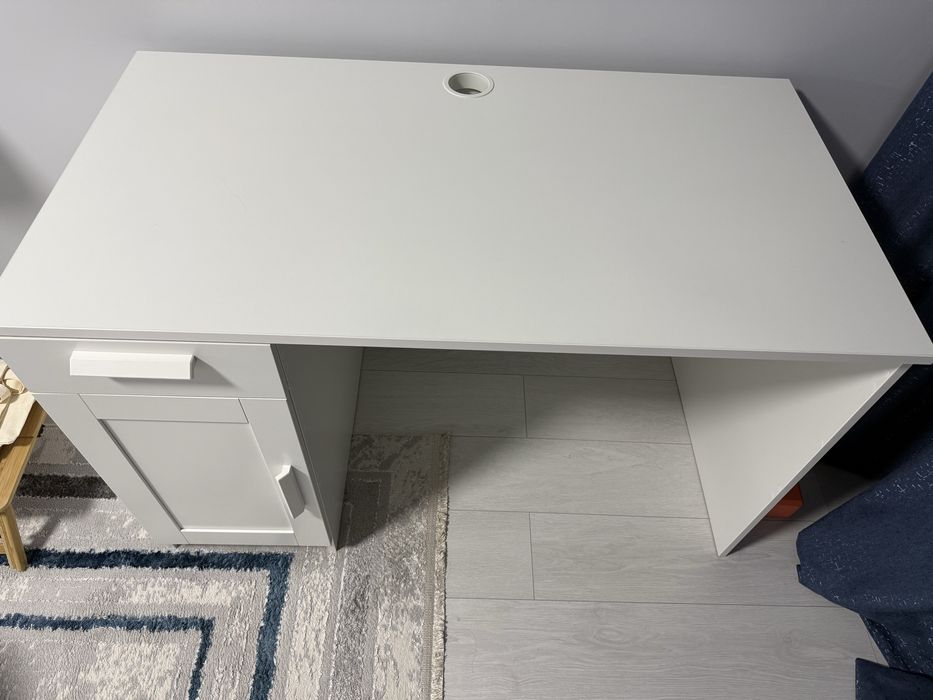 Рабочий стол IKEA