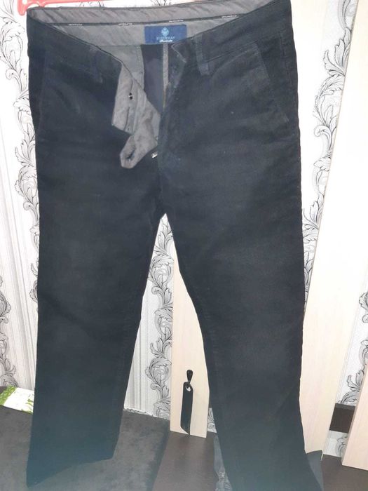 Продам брюки велвет 44р = 3000т