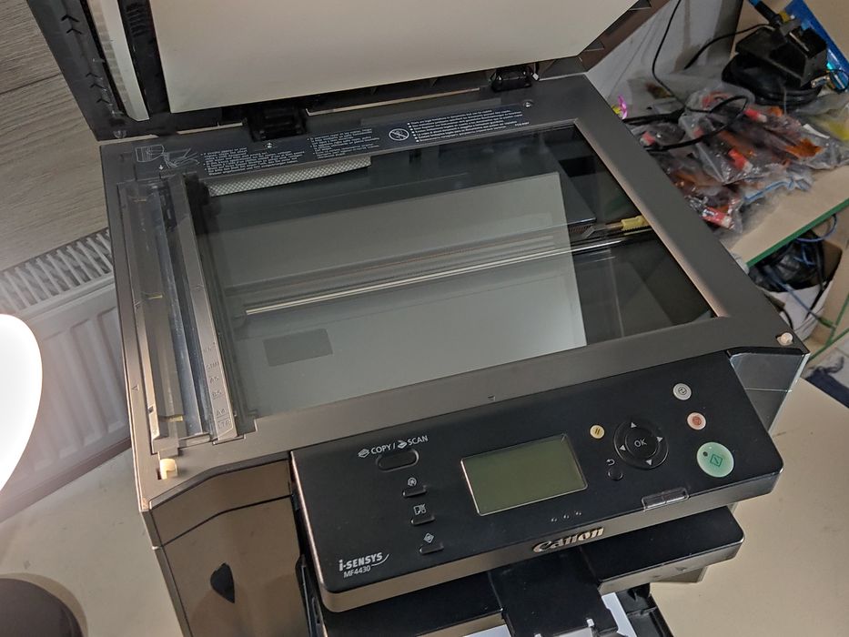 принтер Мфу три в одном Canon MF4430 автоподатчик