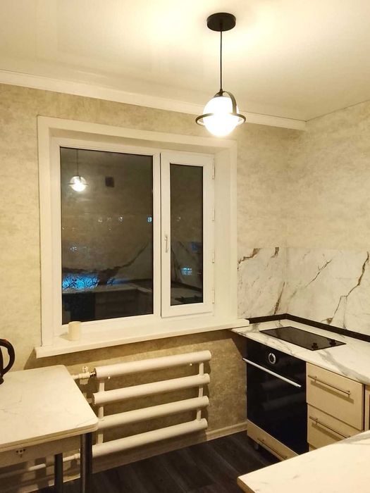 Продам 2х ком. 4эт, ул.Абая. Капит.ремонт