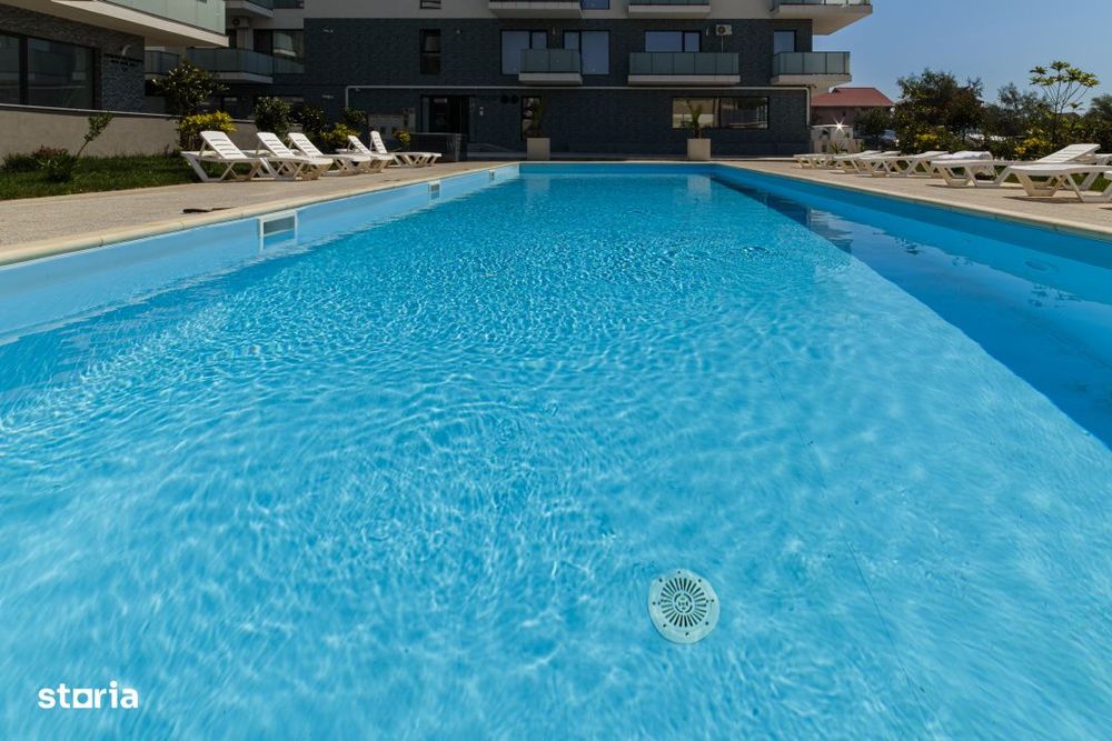 Apartament in ansamblu cu piscina, luminos, bucatarie separata, bloc f