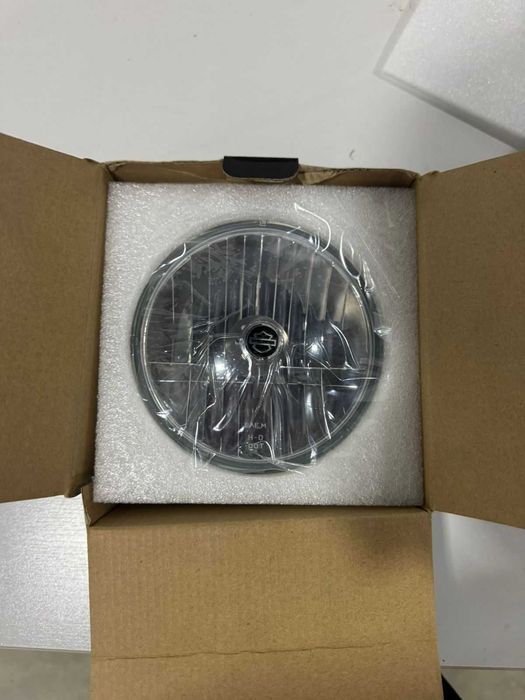 Фара передняя Harley Davidson 48