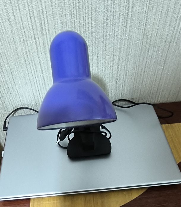 Продам лампу- прищепку